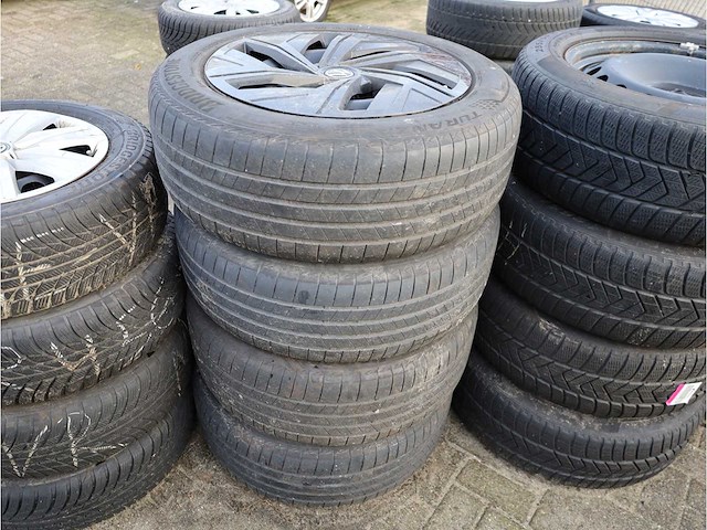 35 sets stalen velgen met banden - afbeelding 21 van  36