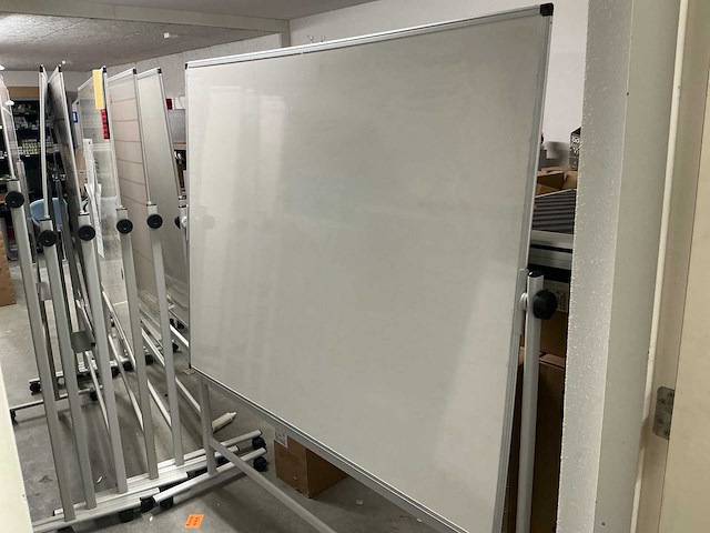 35 white boards - afbeelding 1 van  8