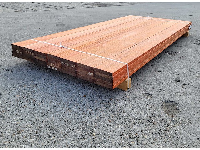 35 x padouk planken 21 x 140mm , lengte 215cm ( 10.5 m2 ) - afbeelding 5 van  5