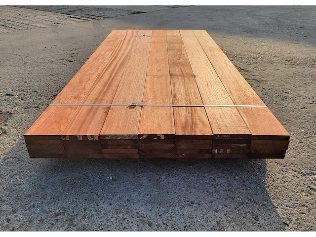 35x padouk planken 21 x 140mm, lengte 215 cm (10.5m2 - afbeelding 5 van  5