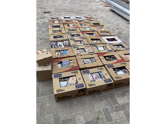 36 dozen vol met cd's, cd's, cd's, wit, 1992-2026 - afbeelding 1 van  10