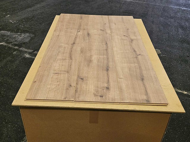 36 m2 brede laminaat plank - 1261 x 244 x 8 mm - afbeelding 3 van  3