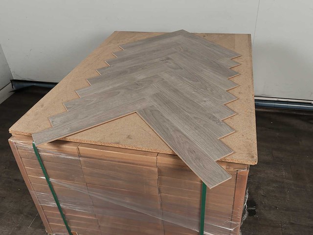 36 m2 laminaat visgraat - 504 x 84 x 8 mm - afbeelding 4 van  4