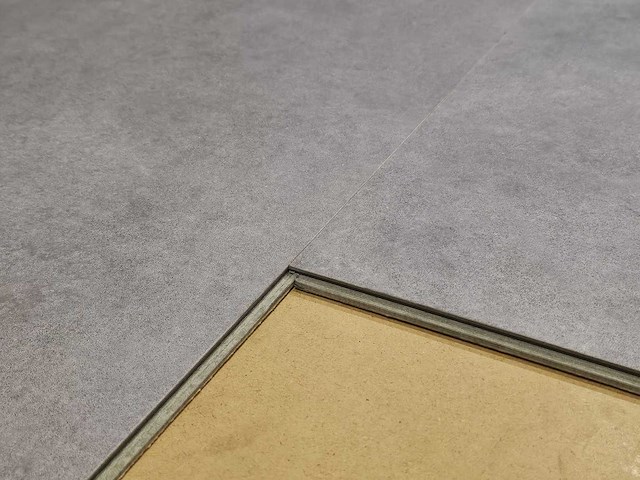 37 m2 laminaat click tegel - 920 x 460 x 7,5 mm - afbeelding 1 van  2