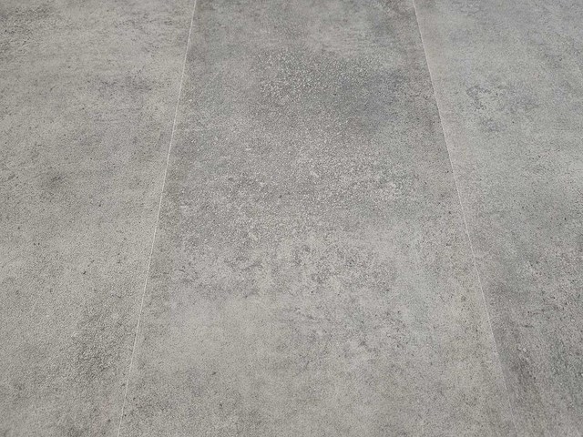 37 m2 laminaat plank - 1290 x 240 x 8 mm - afbeelding 1 van  3