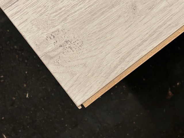 37 m2 laminaat plank - 1383 x 244 x 8 mm - afbeelding 2 van  3
