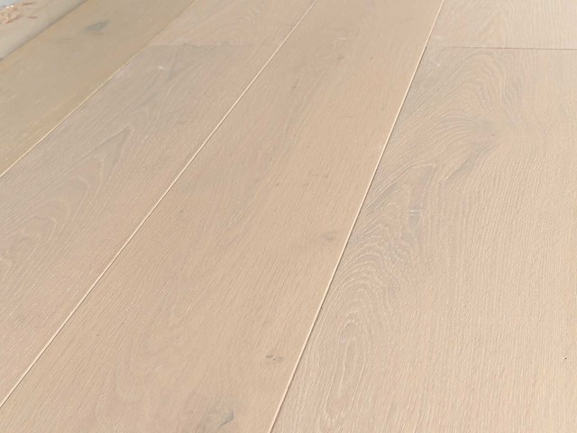 37 m2 parket eiken xl mutliplank - 1820 x 190 x 13,5 mm - afbeelding 1 van  4