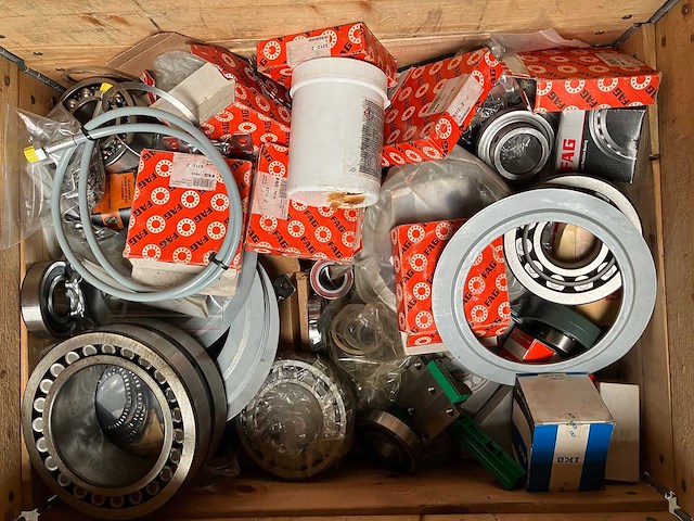 378 kg lagers - skf fag - o.a. 22216 ek en 6214-2z - partij diverse industriële lagers - afbeelding 3 van  7