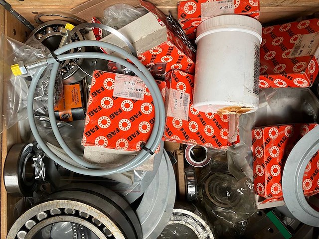 378 kg lagers - skf fag - o.a. 22216 ek en 6214-2z - partij diverse industriële lagers - afbeelding 6 van  7