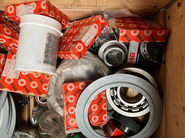 378 kg lagers - skf fag - o.a. 22216 ek en 6214-2z - partij diverse industriële lagers - afbeelding 7 van  7