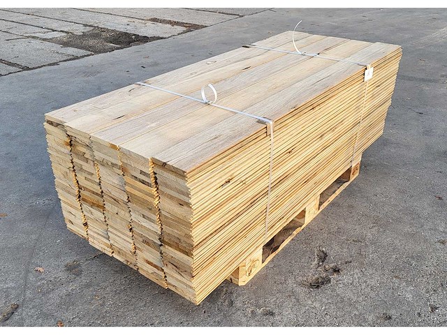 37.8m2 afrikaans eiken vloerdelen 18 x 140 mm, lengte 180 cm (150x) - afbeelding 1 van  6