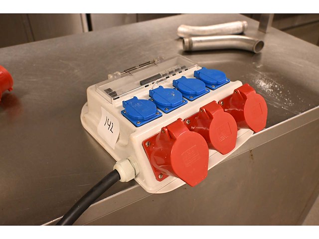 380v-230v stroomverdeelkast - afbeelding 2 van  2