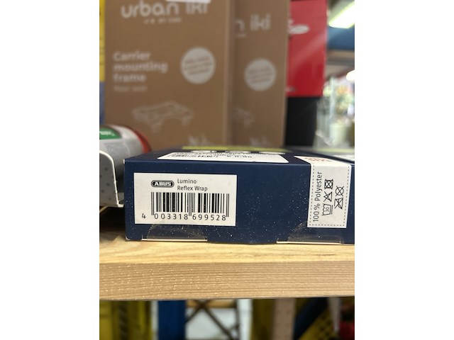 38x fietsonderdelen en accessoires w.o. handschoenen, achterzitje w.o. urban iki, bobike, bbb - afbeelding 13 van  14