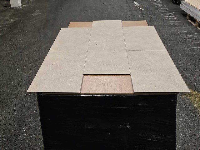 39 m2 pvc click tegel - 592 x 295 x 5,3 mm - afbeelding 3 van  3