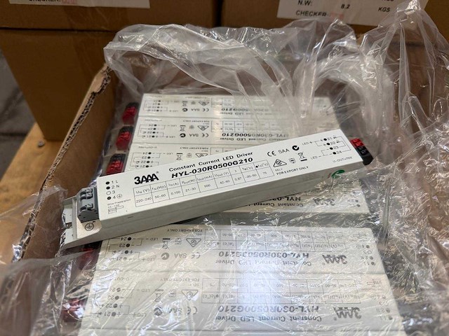 3aaa - hyl-030r0500g210 tp - led driver (120x) - afbeelding 5 van  5