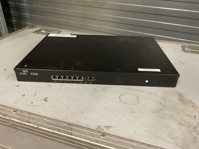 3com x506 utm systeem - afbeelding 1 van  2