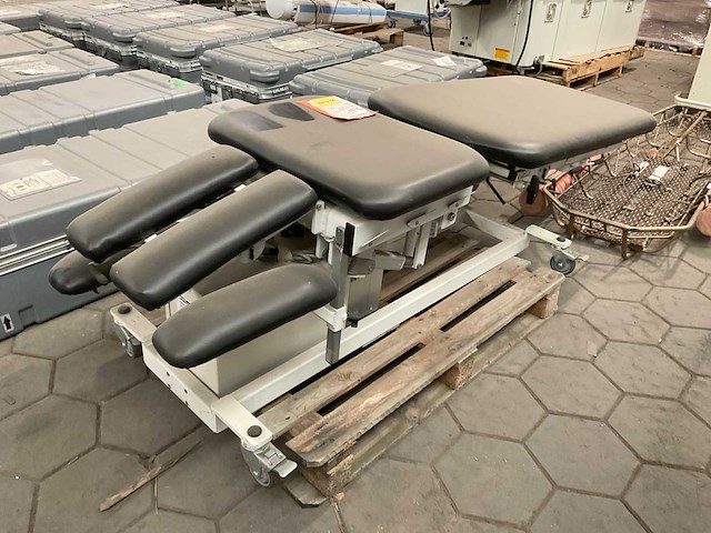 3d active trac examination table - afbeelding 1 van  10