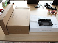 3d scanner revopoint miraco pro met diverse accessoires.