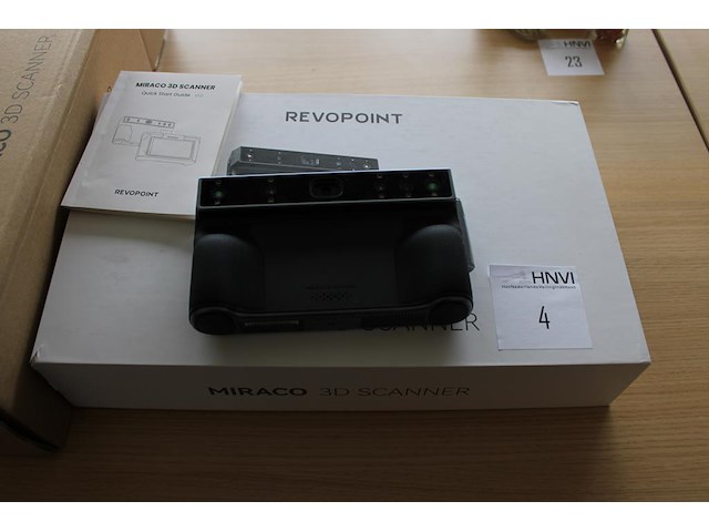 3d scanner revopoint miraco pro met diverse accessoires. - afbeelding 3 van  6