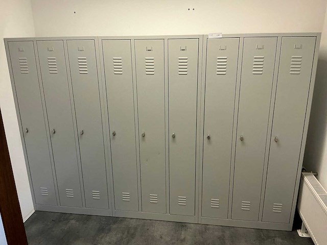 3deurs lockerkast (3x) - afbeelding 1 van  6