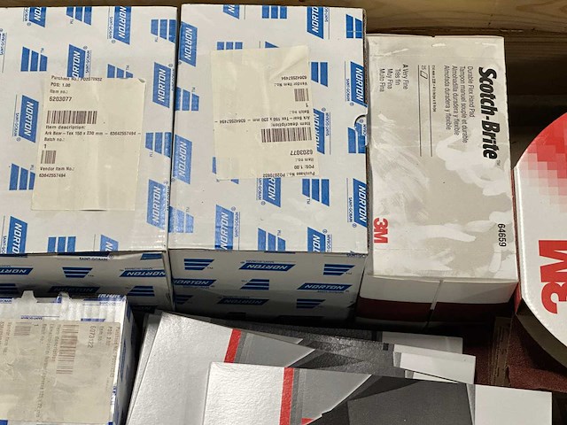 3m / norton - partij schuurmateriaal en schuurschijven - afbeelding 9 van  10