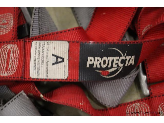 3m protecta valbeveiligingsharnas - afbeelding 4 van  5