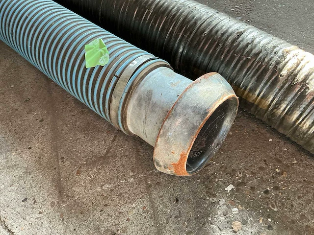 3x 6” mest-/waterslang – 2x rubber + 1x spiraalslang – snelkoppelingen – ca. 13 m - afbeelding 13 van  13