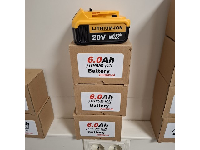 3x accu 20v - 6.0ah dcb200-60 - afbeelding 1 van  6