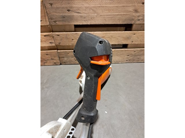 3x accu bosmaaier, stihl, fsa 130 - afbeelding 7 van  25