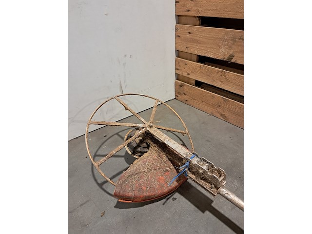 3x accu bosmaaier, stihl, fsa 130 - afbeelding 14 van  25