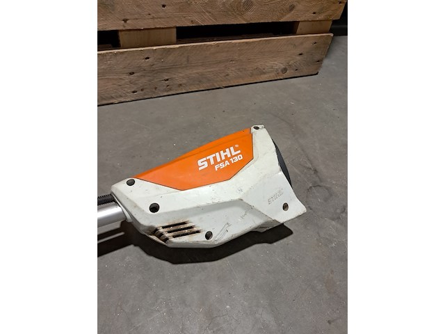 3x accu bosmaaier, stihl, fsa 130 - afbeelding 19 van  25