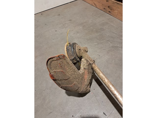 3x accu bosmaaier, stihl, fsa 130 - afbeelding 21 van  25