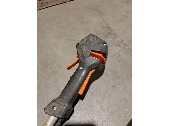 3x accu bosmaaier, stihl, fsa 130 - afbeelding 23 van  25