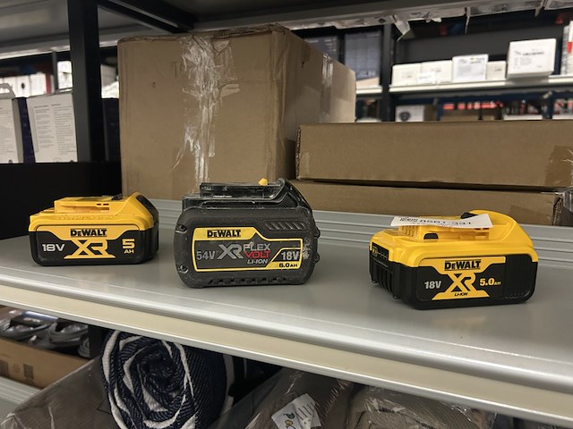 3x accu dewalt - afbeelding 1 van  3