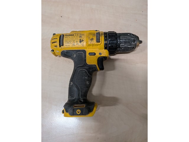 3x accu gereedschap, dewalt - afbeelding 13 van  19
