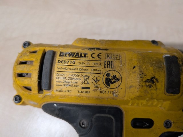 3x accu gereedschap, dewalt - afbeelding 15 van  19