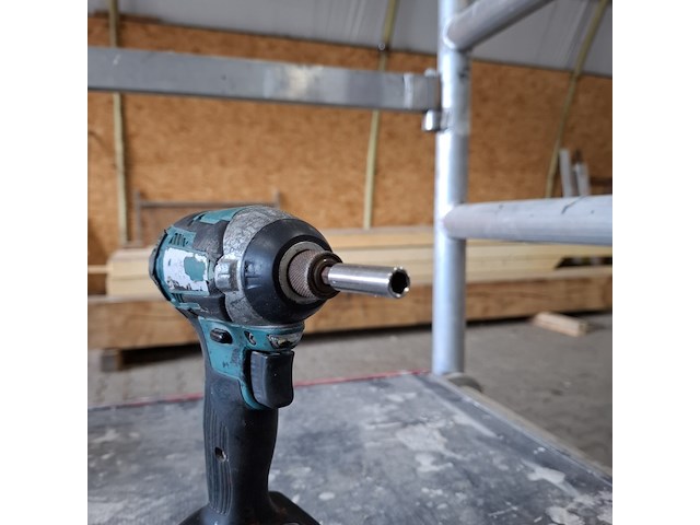 3x accu gereedschap makita, djv180, dga504, dtd154 - afbeelding 2 van  10