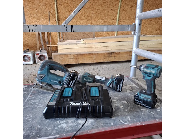 3x accu gereedschap makita, djv180, dga504, dtd154 - afbeelding 1 van  10