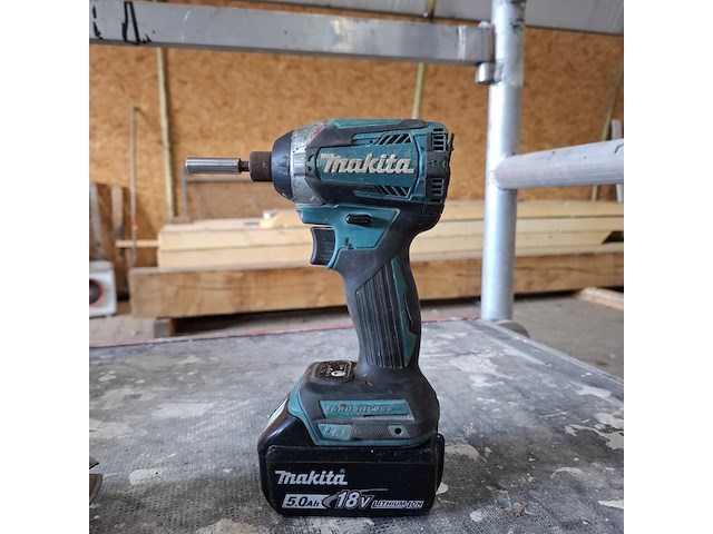 3x accu gereedschap makita, djv180, dga504, dtd154 - afbeelding 9 van  10