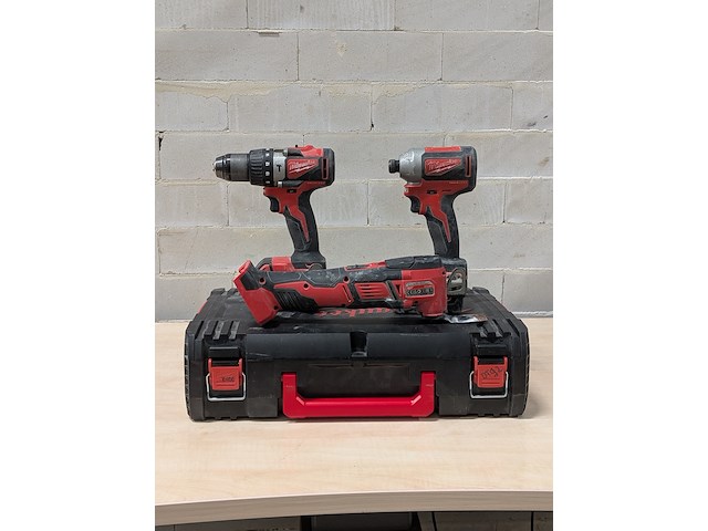 3x accu gereedschap, milwaukee - afbeelding 1 van  18