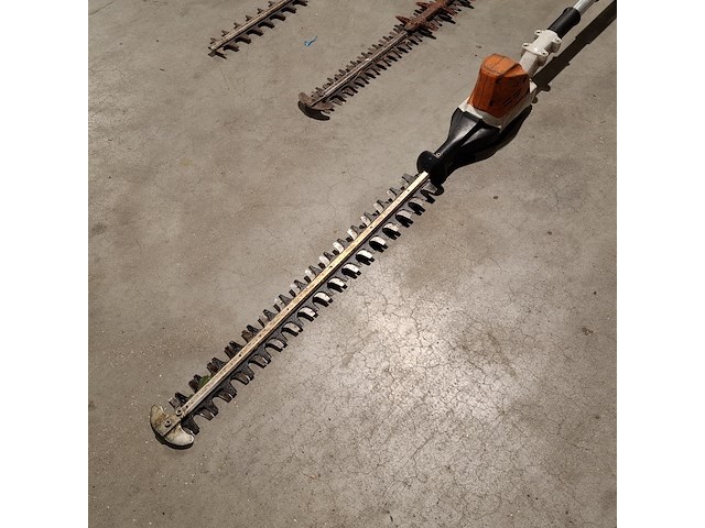 3x accu heggenschaar, stihl, hsa86 en hla65 - afbeelding 2 van  17