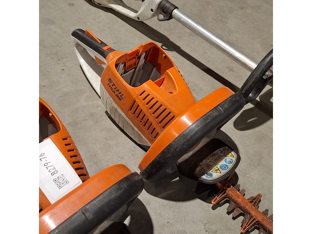 3x accu heggenschaar, stihl, hsa86 en hla65 - afbeelding 14 van  17