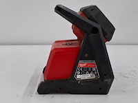 3x accu led werklamp milwaukee, m18 hoal - afbeelding 20 van  25