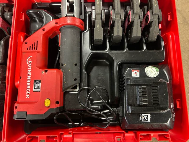 3x accu-persmachine met persbekken en opladers in koffer rothenberger - afbeelding 4 van  8