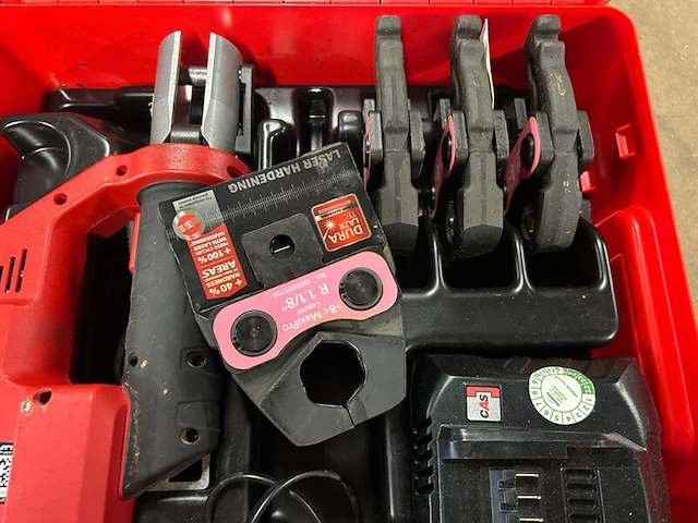 3x accu-persmachine met persbekken en opladers in koffer rothenberger - afbeelding 5 van  8