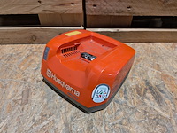 3x acculader, husqvarna, qc330 - afbeelding 7 van  8