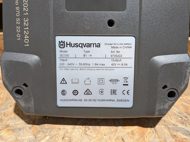 3x acculader, husqvarna, qc330 - afbeelding 8 van  8