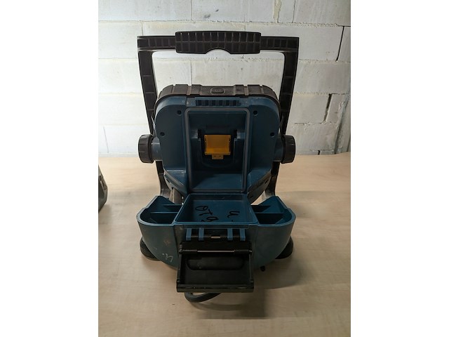 3x accu/netstroom bouwlamp, makita, dml805 - afbeelding 4 van  14