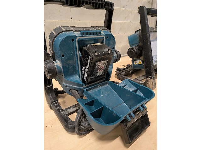 3x accu/netstroom bouwlamp, makita, dml805 - afbeelding 10 van  14