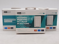 3x afstandsbediening met muurbevestiging, klikaanklikuit - afbeelding 1 van  9